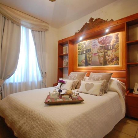 The Right Place 4U Domus Savelli Boutique Apartment Рим Экстерьер фото